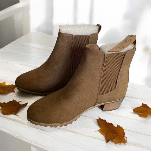 Seven7 Women’s Size 8 Brown Harper Ankle Boots - Picture 4 of 9